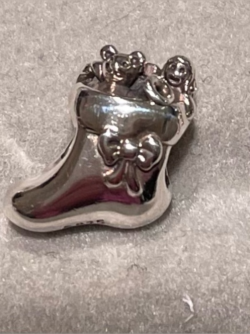 Pandora Santa's Stocking Sterling Silver Charm (Product number: 791038)